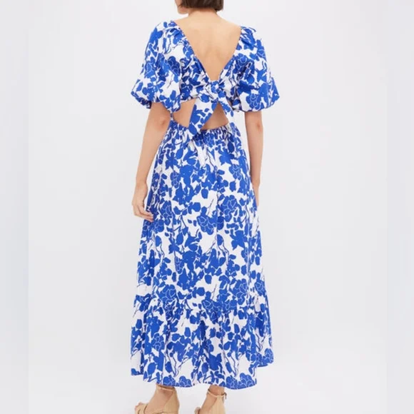 blue floral seaport midi dress Stella Short Puff Sleeve Floral Print Midi Dress Blue LARGE